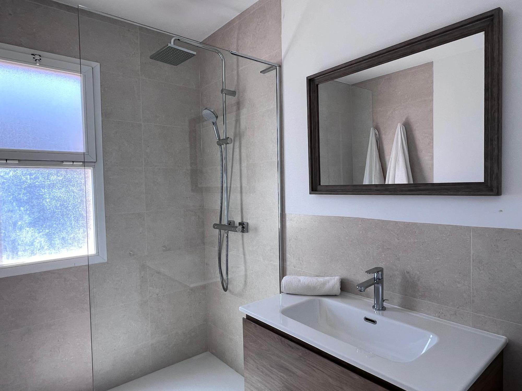 Brand New Townhouse Golden Mile *